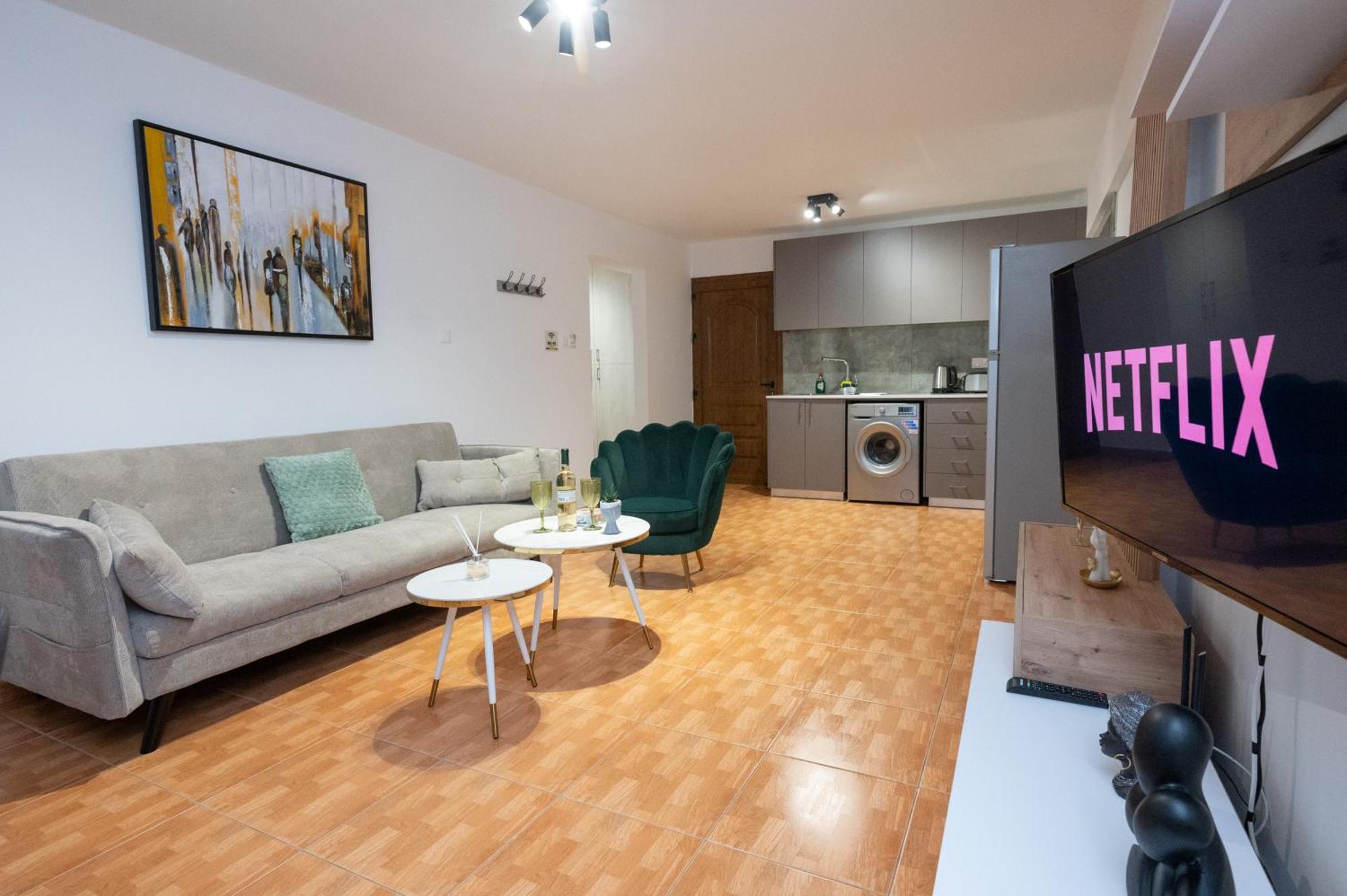 Napa Centrale Suites أيا نابا المظهر الخارجي الصورة