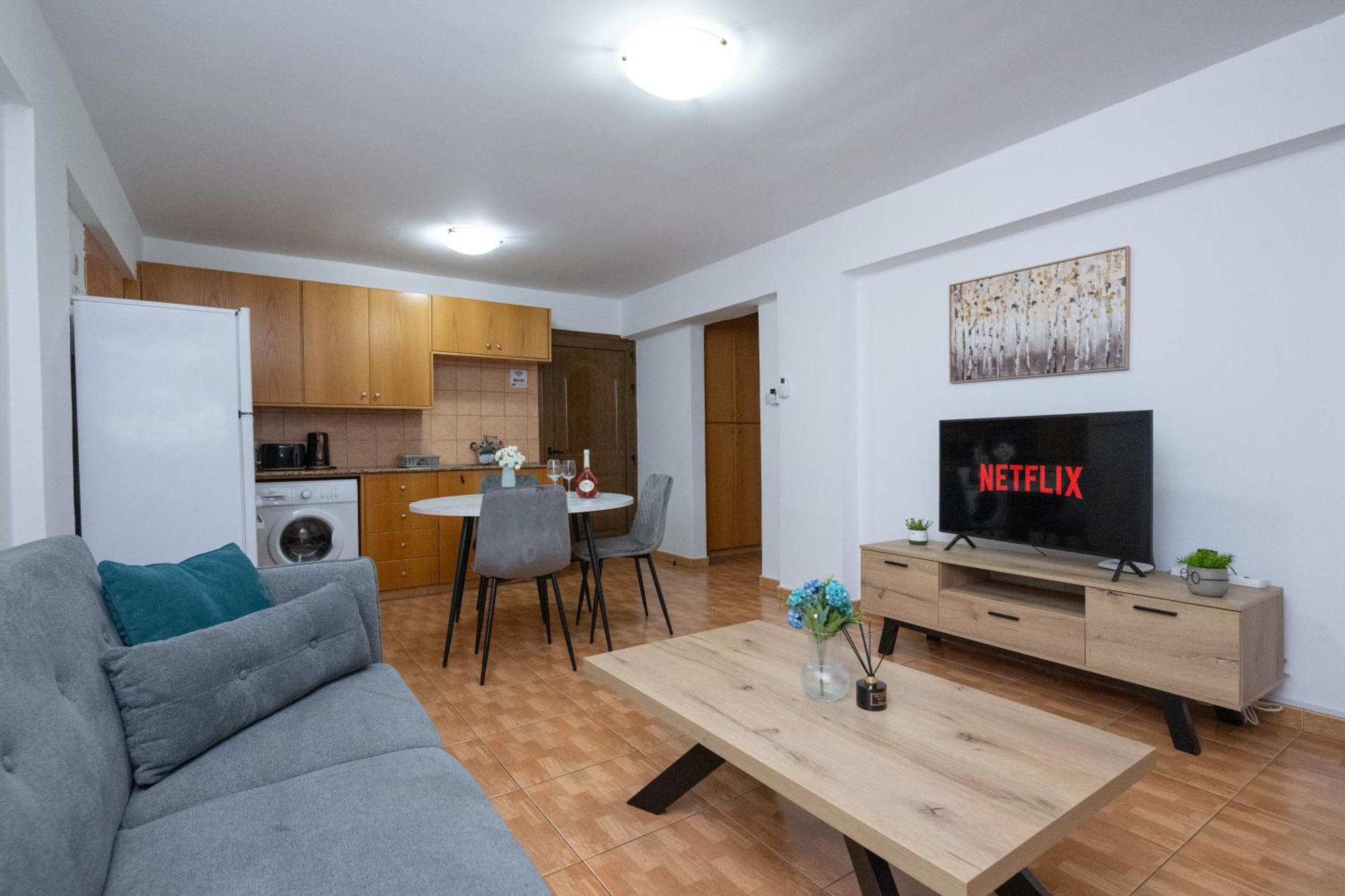 Napa Centrale Suites أيا نابا المظهر الخارجي الصورة