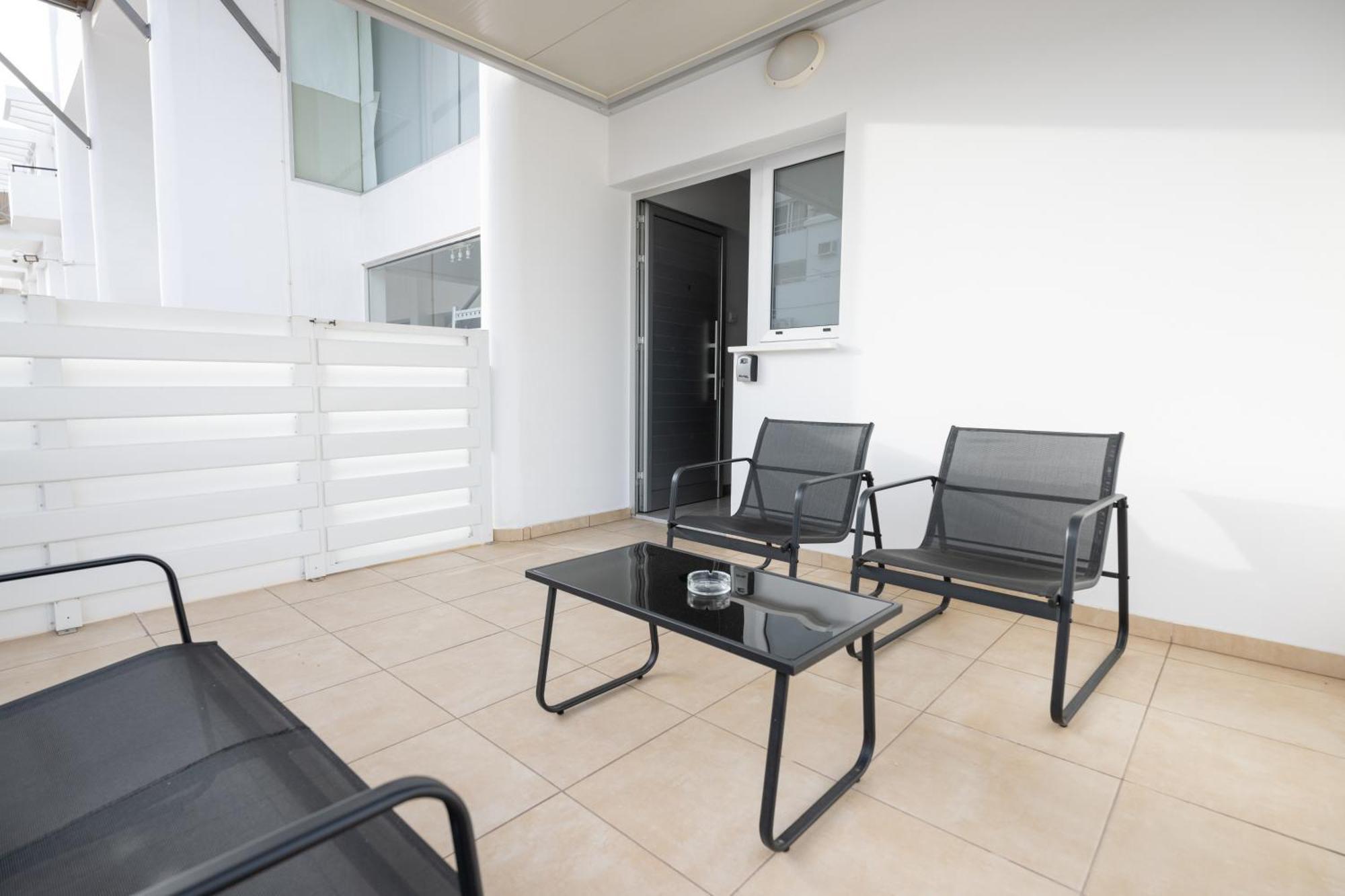 Napa Centrale Suites أيا نابا المظهر الخارجي الصورة